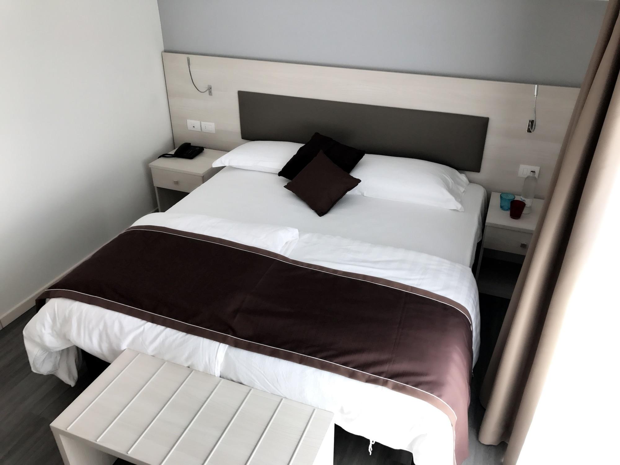 Hotel Dogana 시르미오네 외부 사진