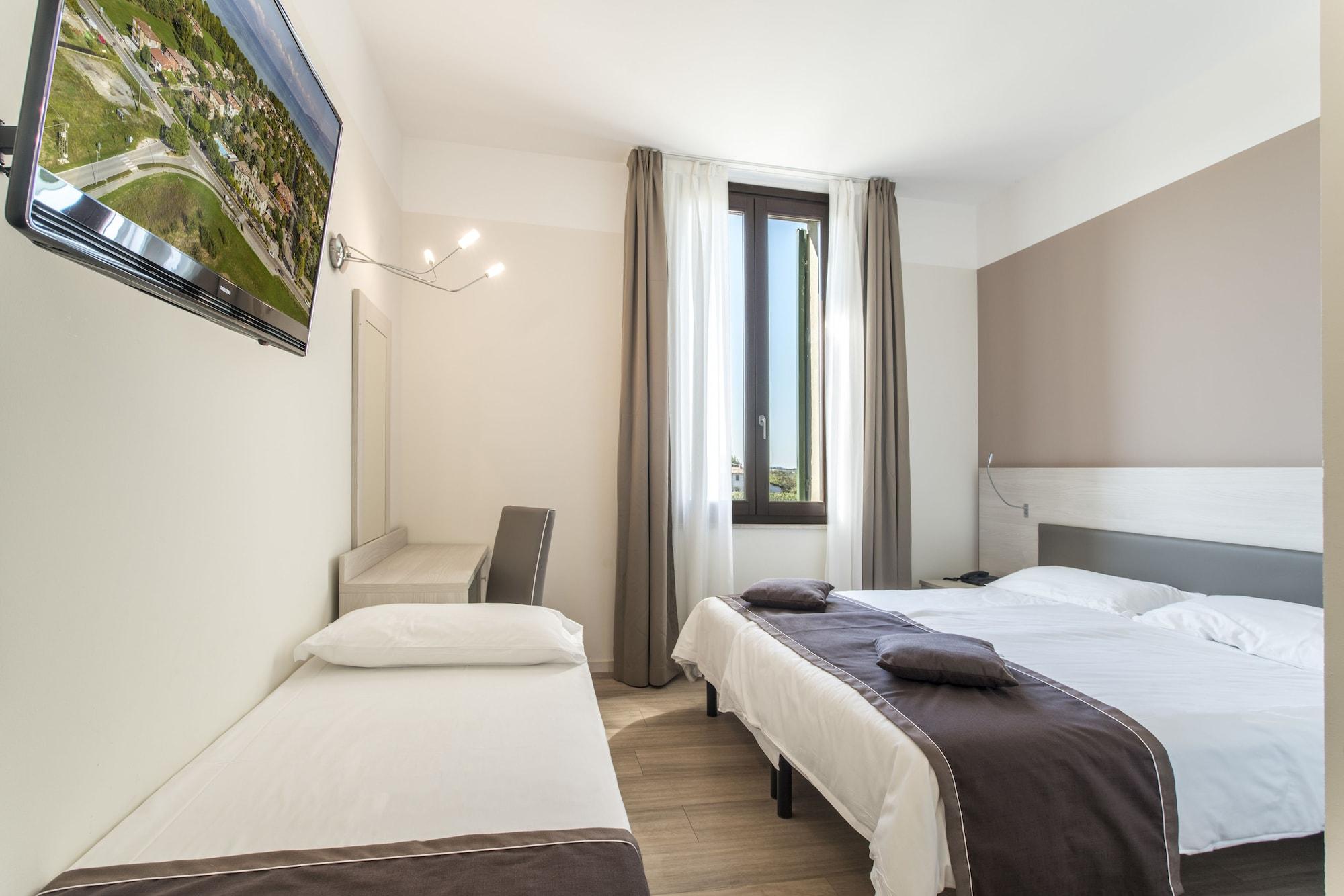 Hotel Dogana 시르미오네 외부 사진