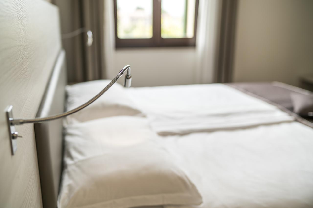 Hotel Dogana 시르미오네 외부 사진