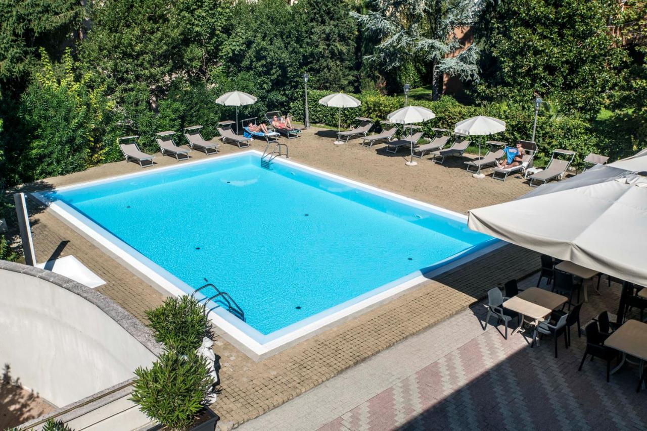 Hotel Dogana 시르미오네 외부 사진