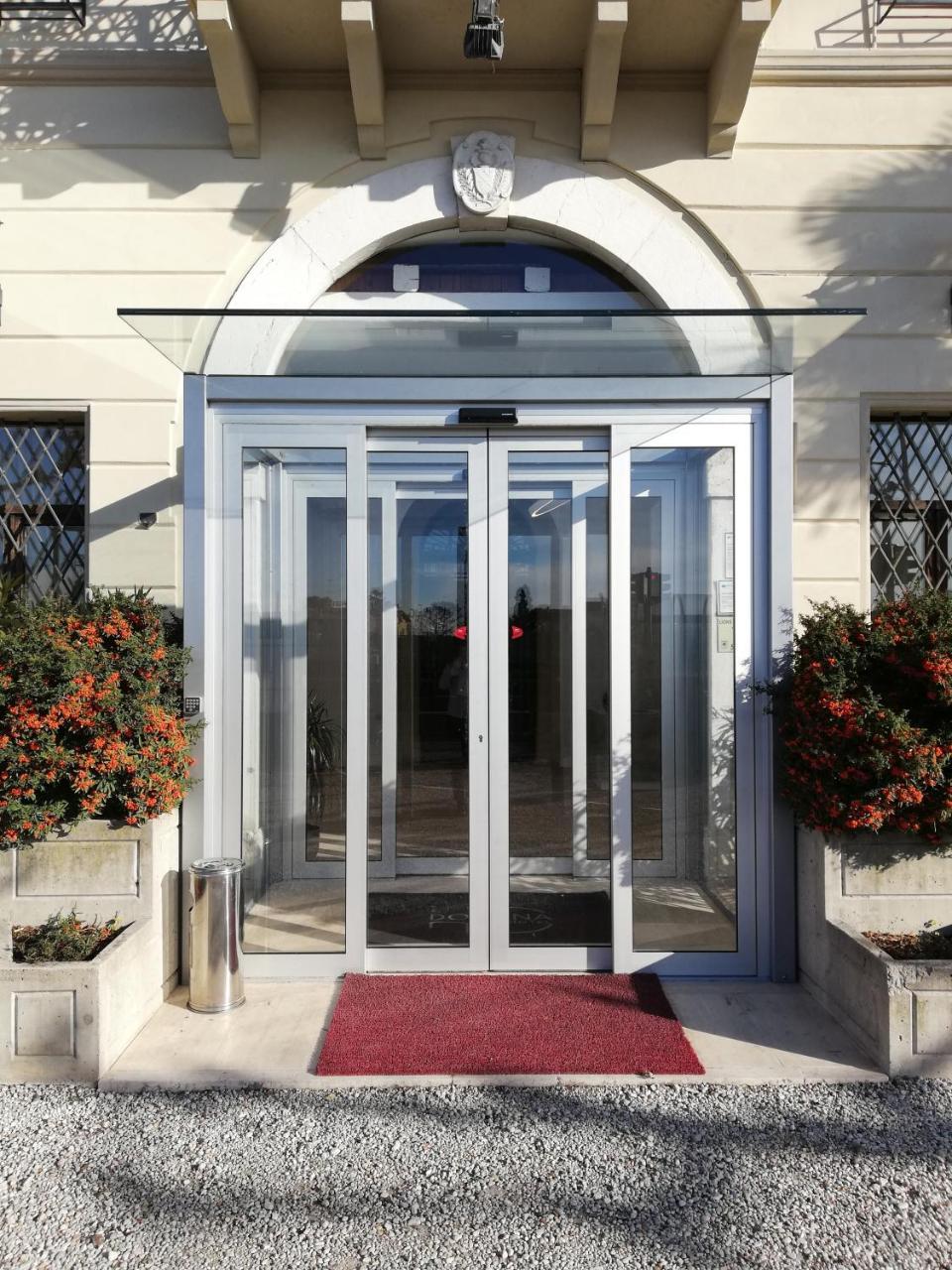 Hotel Dogana 시르미오네 외부 사진